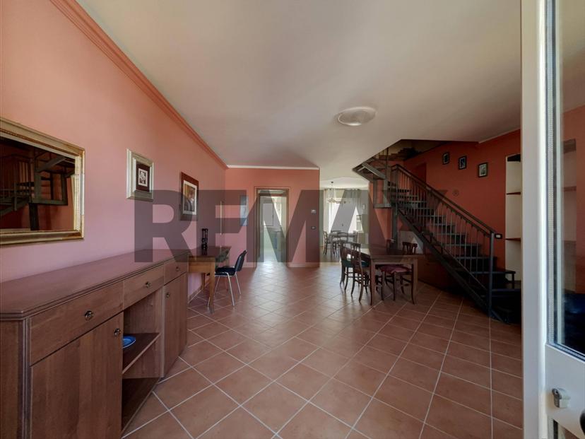 Casa indipendente in Contrada Santo Fino Snc, San Vito Chietino — foto 2 di 5