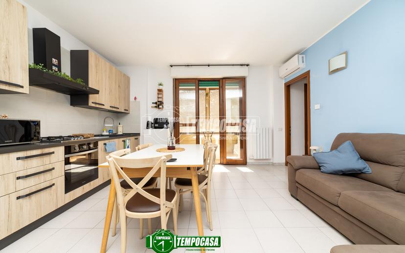 Bilocale in Via Piave 12, Cavenago di Brianza — foto 2 di 5