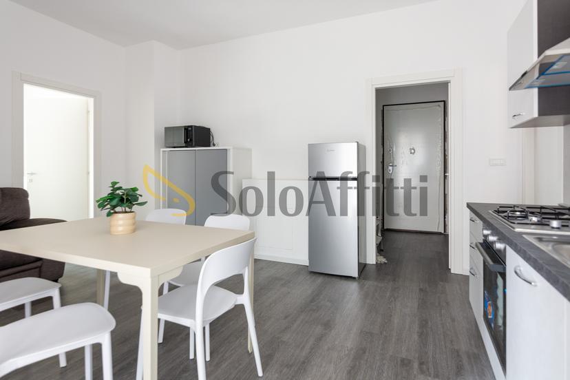 Stanza in appartamento in Via Madonna delle Rose 11, Torino