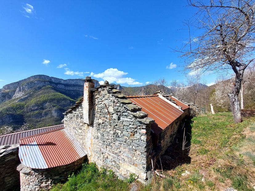 Casa indipendente in Borgata Sen Frazione Quarzina, Ormea — foto 2 di 5