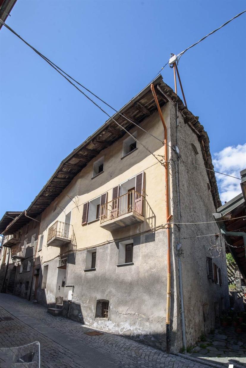 Terratetto in Via Chanoux, Chambave