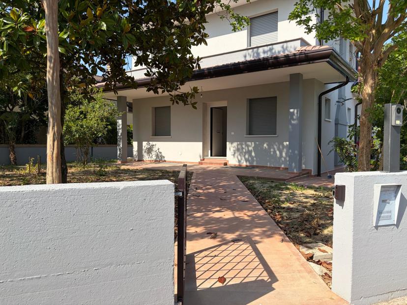 Villa in Via Montello, Noale — foto 3 di 5