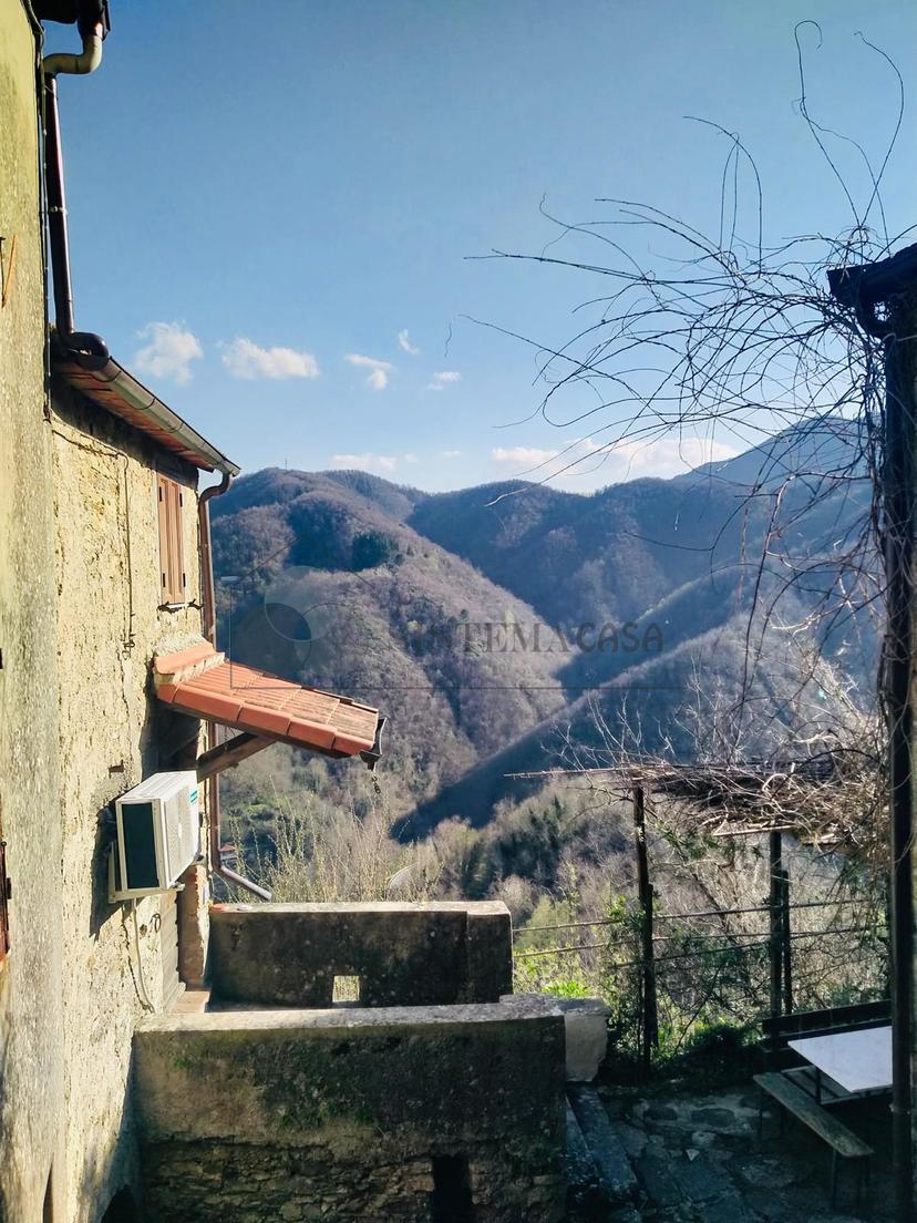 Rustico in Via Villaggio U.N.R.R.a. 8, Fosdinovo — foto 2 di 5