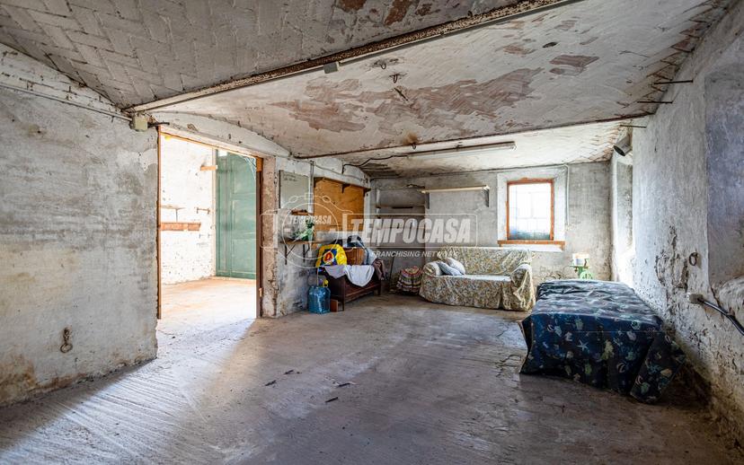 Rustico in Via Ghiarda, Reggio nell'Emilia