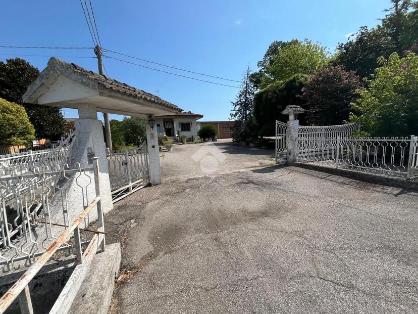 Villa in Via Trieste, Castel d'Ario — foto 3 di 5
