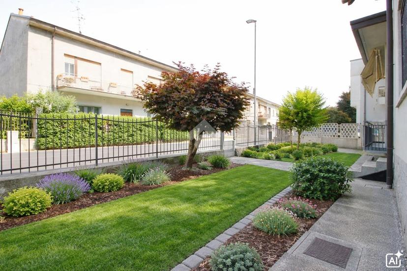 Villa in Via Matteotti 13, Mariano Comense — foto 4 di 5