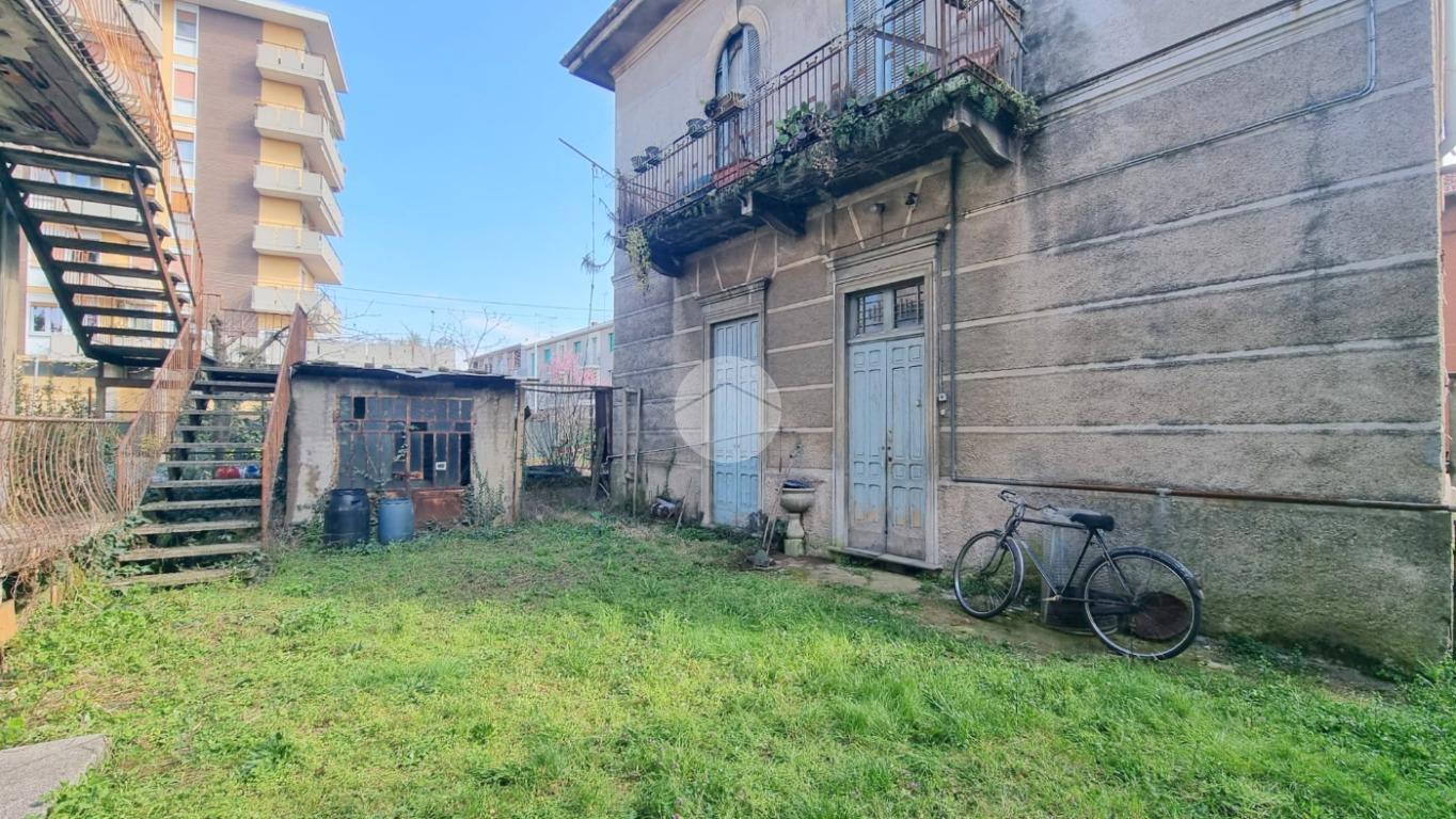 Casa indipendente in Via Palestro 50, Busto Arsizio