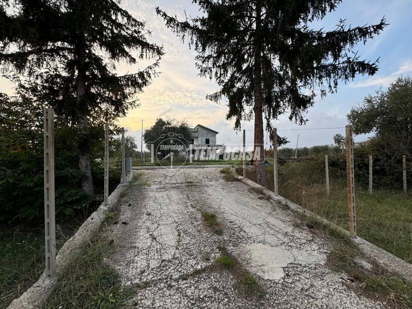 Casa indipendente in Via San Savino 109, Torrevecchia Teatina — foto 2 di 5