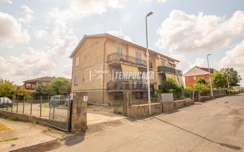 Trilocale in Via dei Tulipani, Anguillara Sabazia — foto 5 di 5