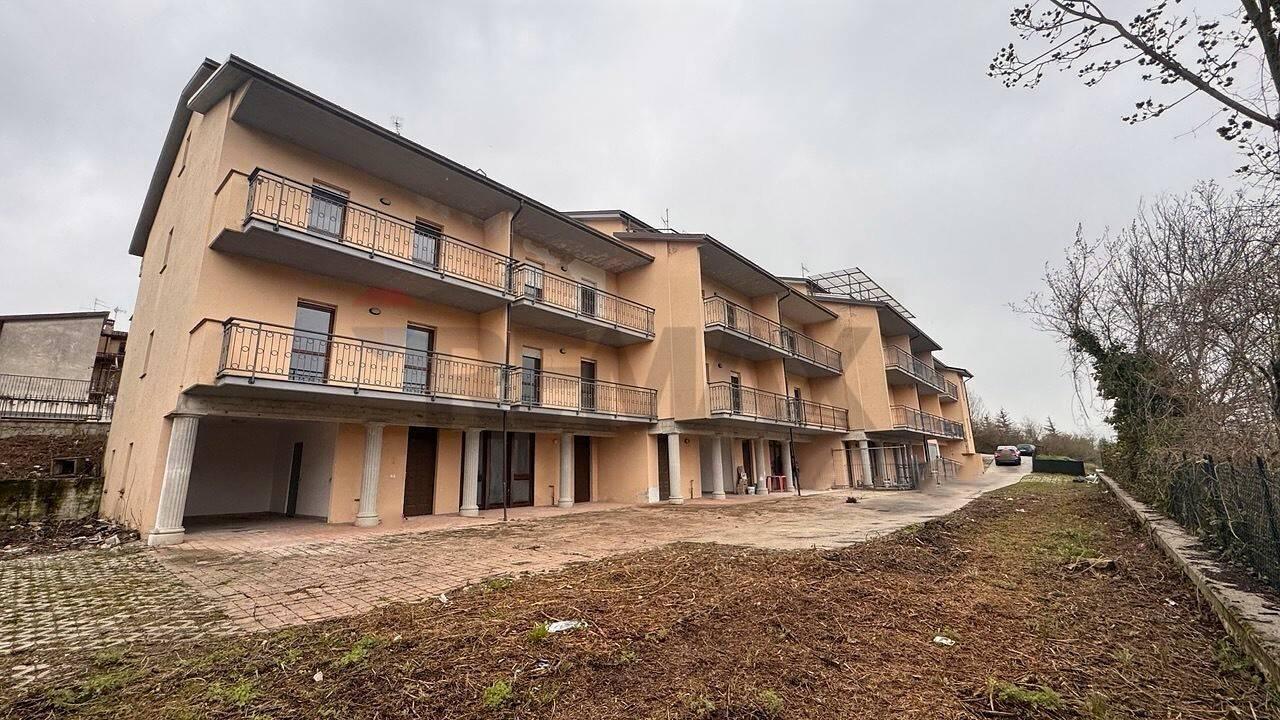 Villa a schiera in Via Collettara, Scoppito