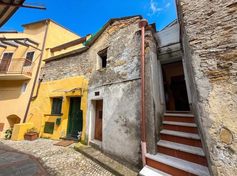 Rustico in Via Casanova 19, Cipressa — foto 3 di 5