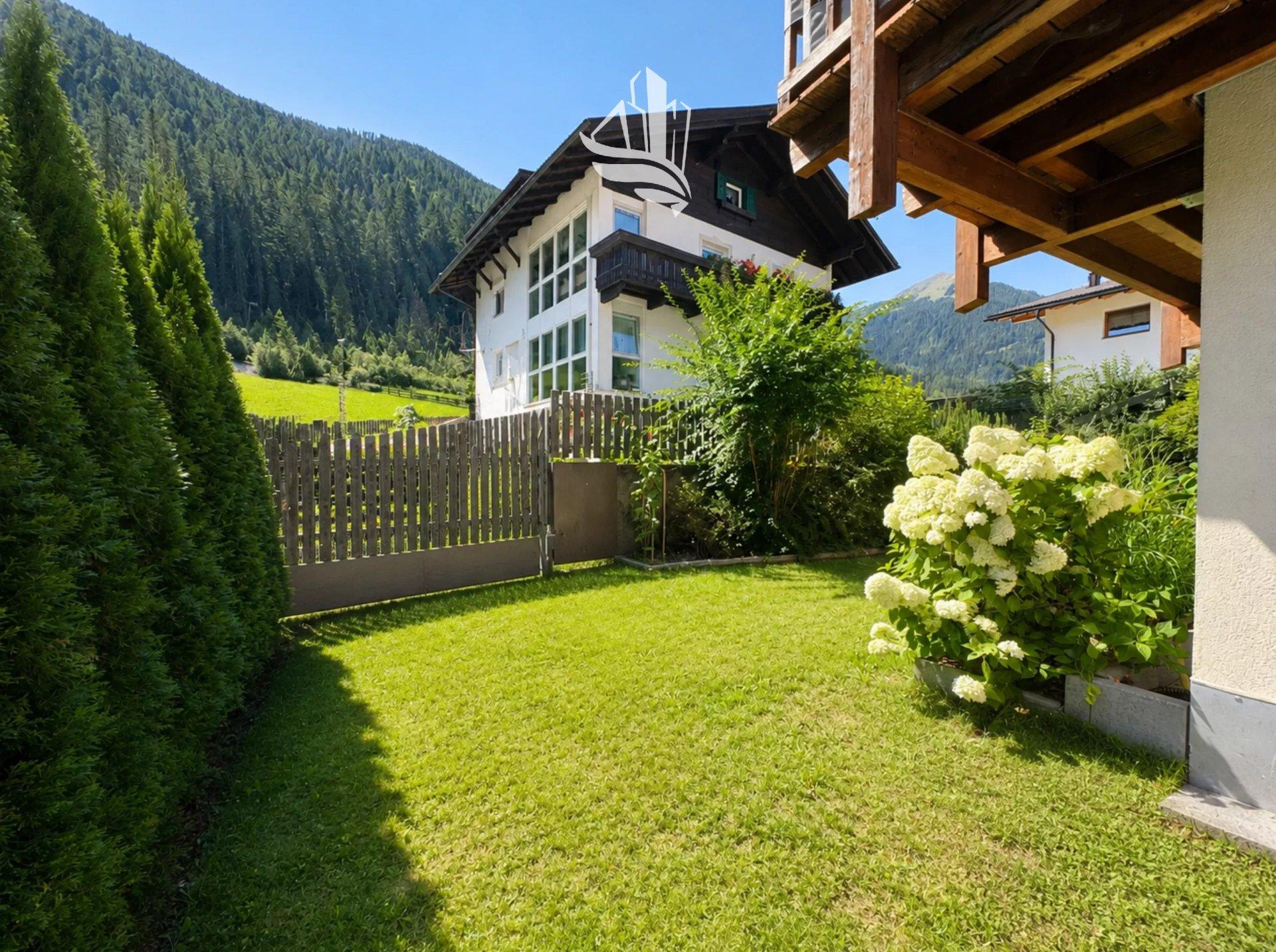 Appartamento in Via Valle Aurina, Valle Aurina