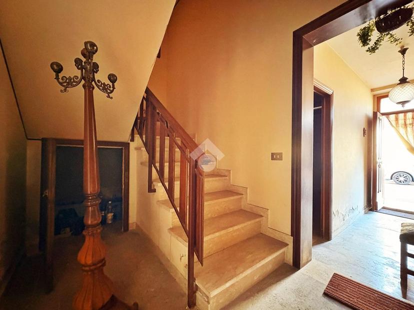 Casa indipendente in Via Filippo Venturi 26, Fossato di Vico — foto 3 di 5