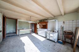 Casa indipendente in Contrada Balestre, Erbezzo