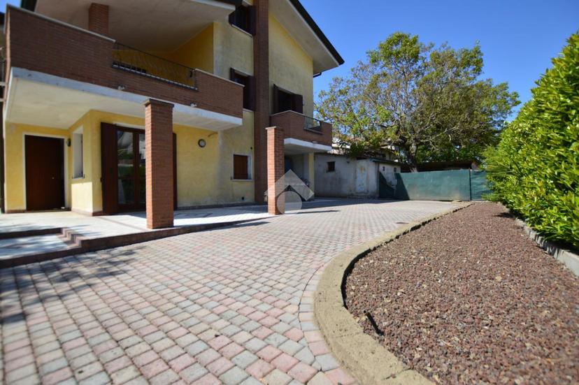 Villa in Via Madame Curie, Eraclea — foto 4 di 5