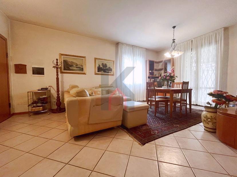 Porzione di villa in Via Bengasi, Forlì — foto 3 di 5