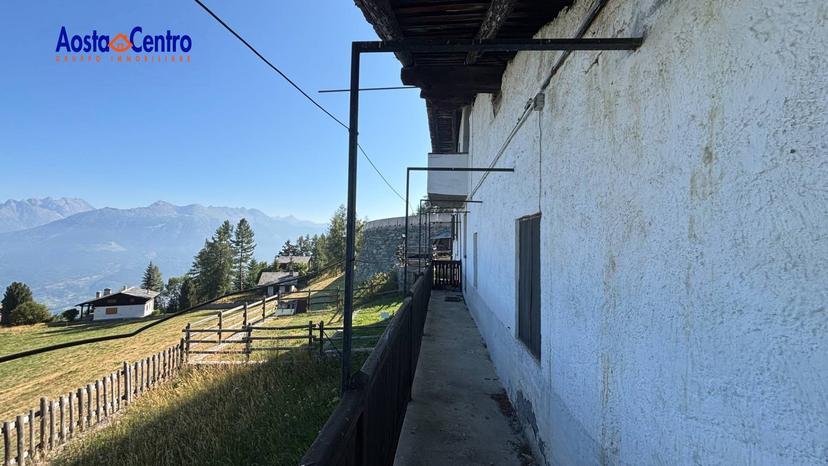 Rustico in Frazione Modzo 9, Gressan — foto 3 di 5