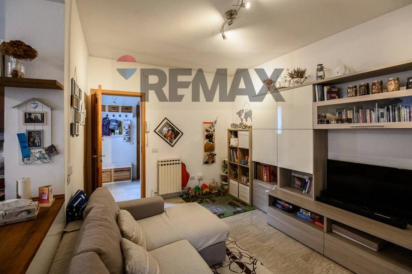 Quadrilocale in Via Bixio 2, Guastalla — foto 3 di 5