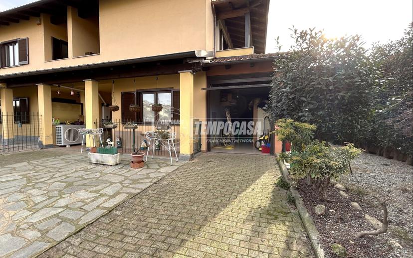 Villa a schiera in Via Giacomo Matteotti, Occhieppo Inferiore — foto 3 di 5
