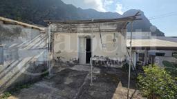 Casa indipendente in Via Leni Snc, Malfa