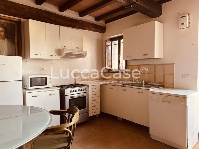 Terratetto in Ughi 55016, Porcari — foto 2 di 5