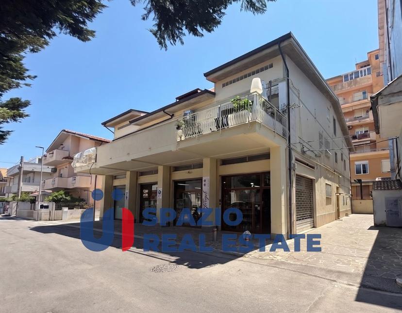 Trilocale in Via Reno 2, Montesilvano