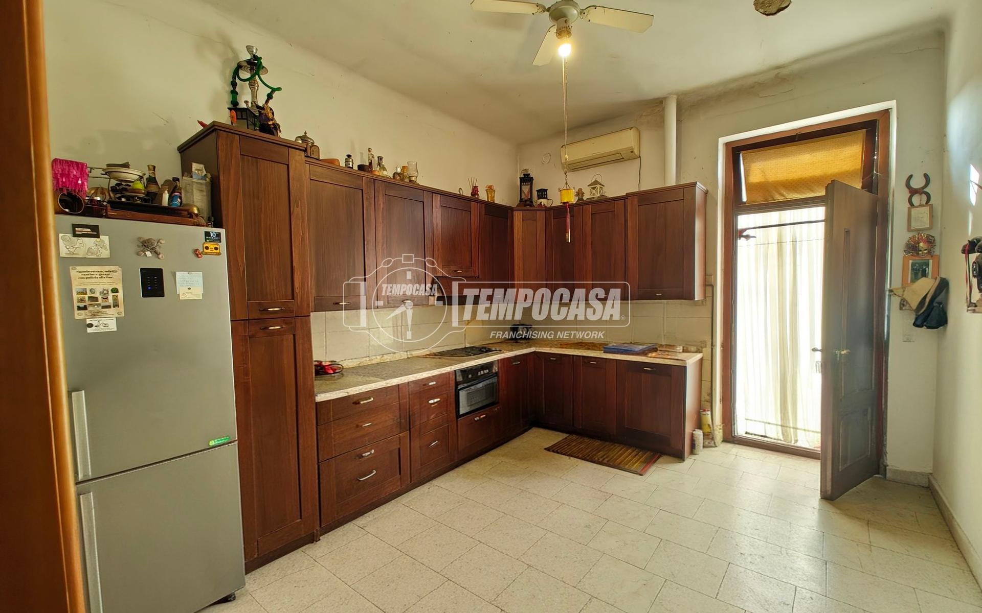 Bilocale in Via Monza, Brugherio