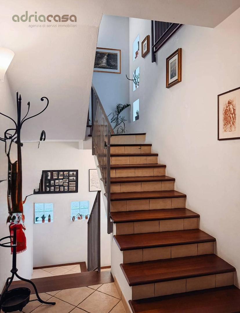 Villa in Via Tavoleto, San Clemente — foto 4 di 5