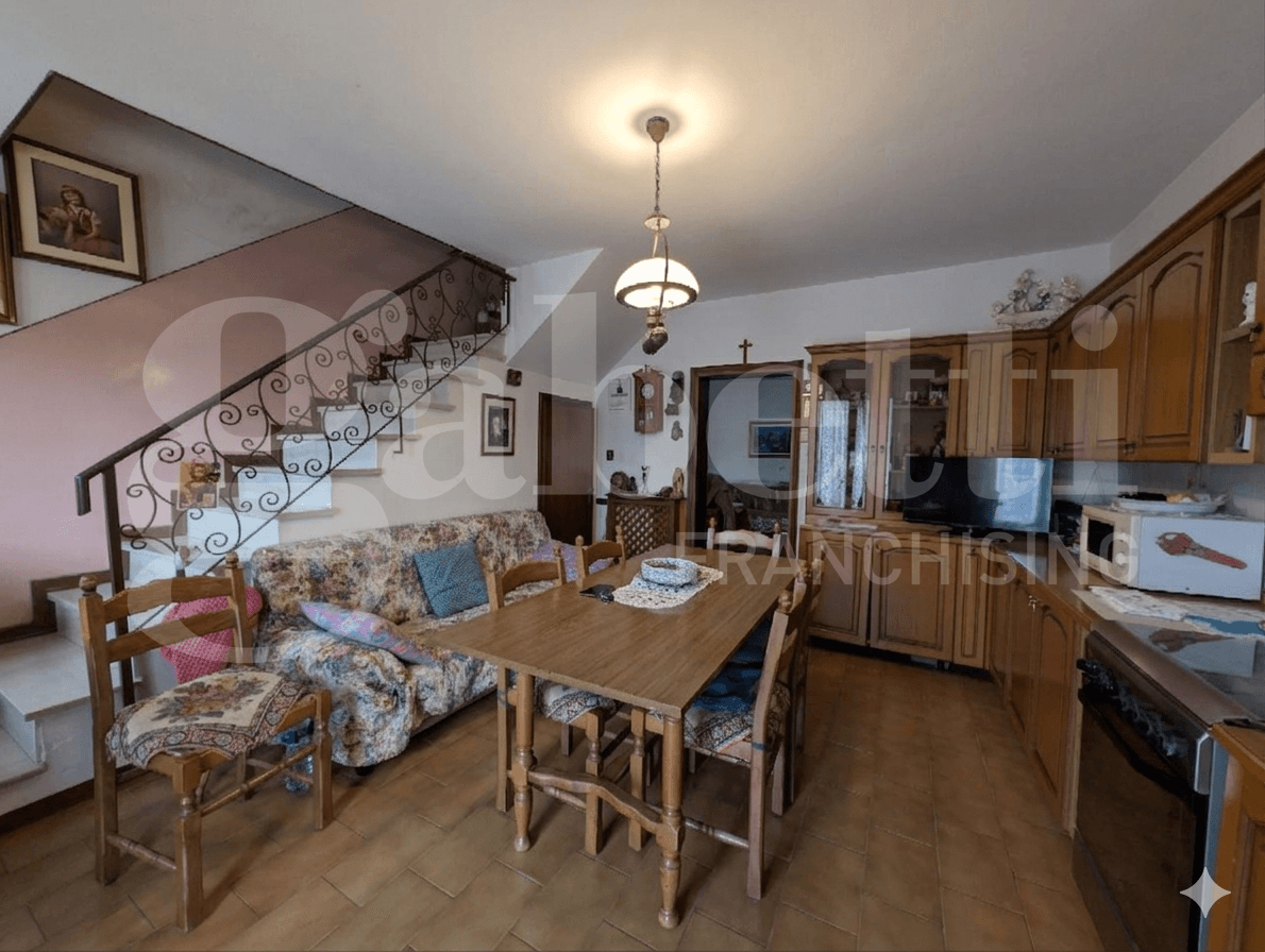 Villa bifamiliare in Cavarzere, Via San Pietro  22, Cavarzere