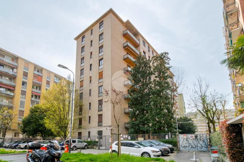 Trilocale in Via Privata Piero Martinetti 15, Milano