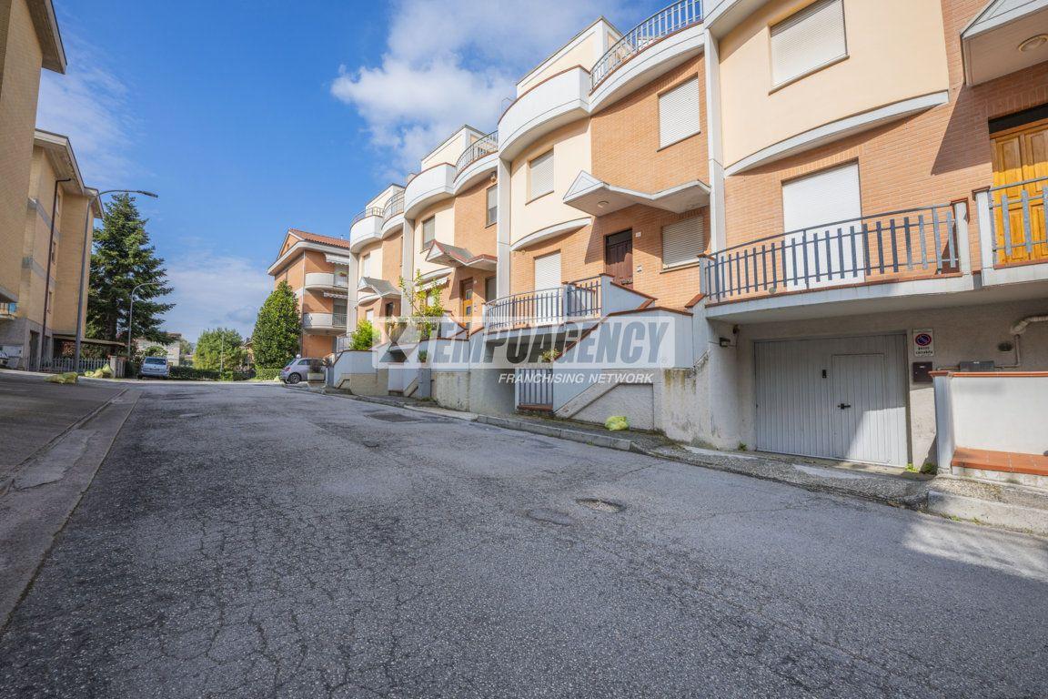 Casa indipendente in Via Le Grazie, Corridonia