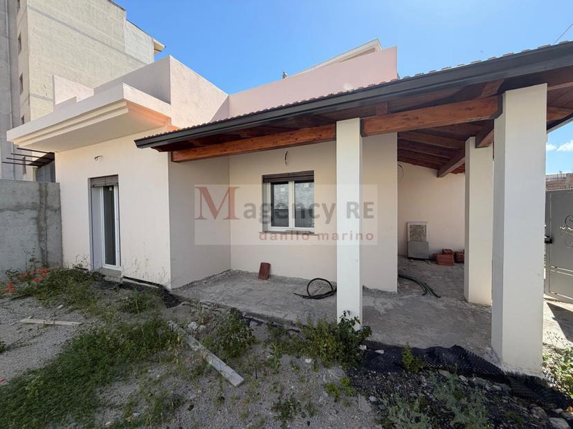 Casa indipendente in Via Boschicello 20, Reggio di Calabria — foto 2 di 5