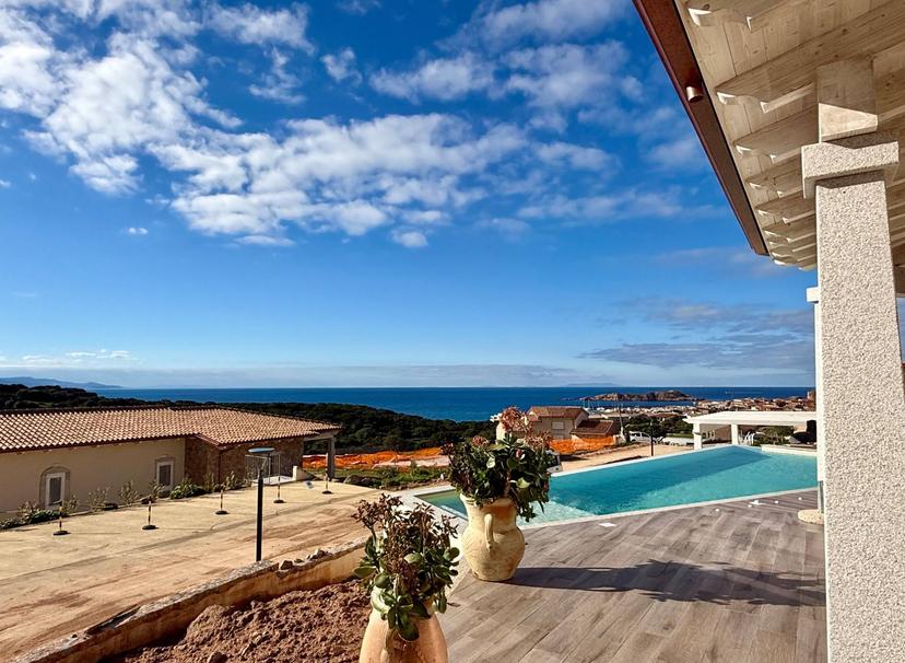 Villa in Isola Rossa, Trinità d'Agultu e Vignola