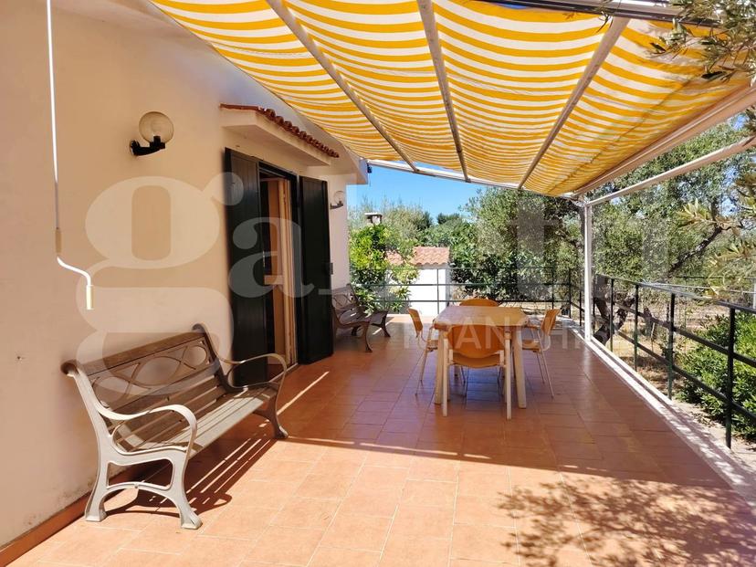 Villa in Zona Via Castel del Monte, Corato — foto 2 di 5