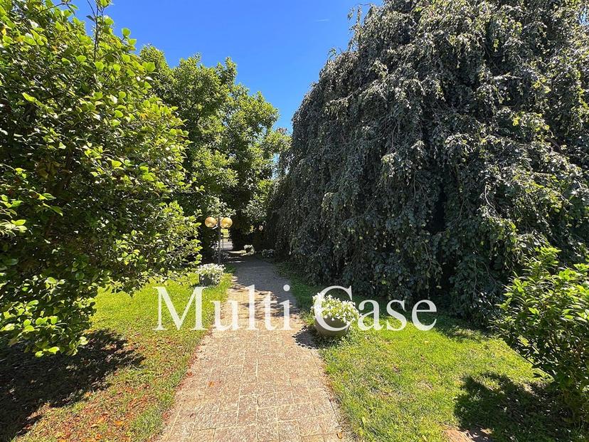 Villa in Via Dante Alighieri 82, Cislago