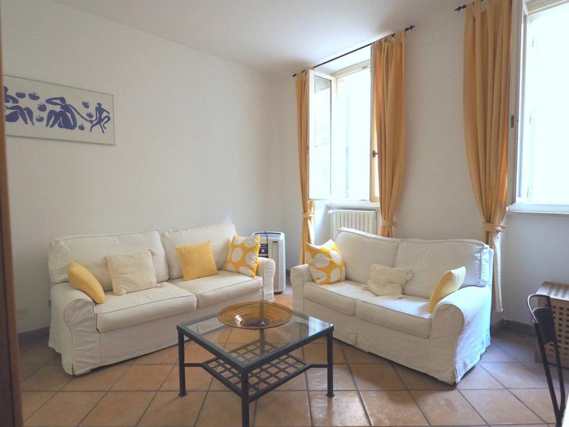 Bilocale in Via di San Paolo alla Regola, Roma