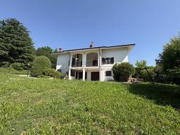 Villa in Via Alba, Roddi