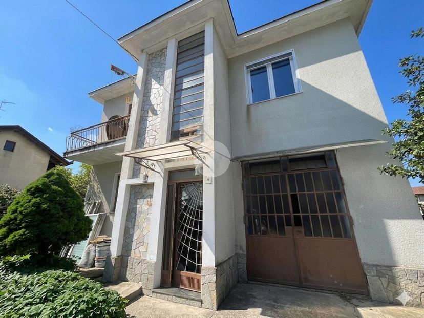 Villa in Via Quarone 6, Gassino Torinese — foto 4 di 5