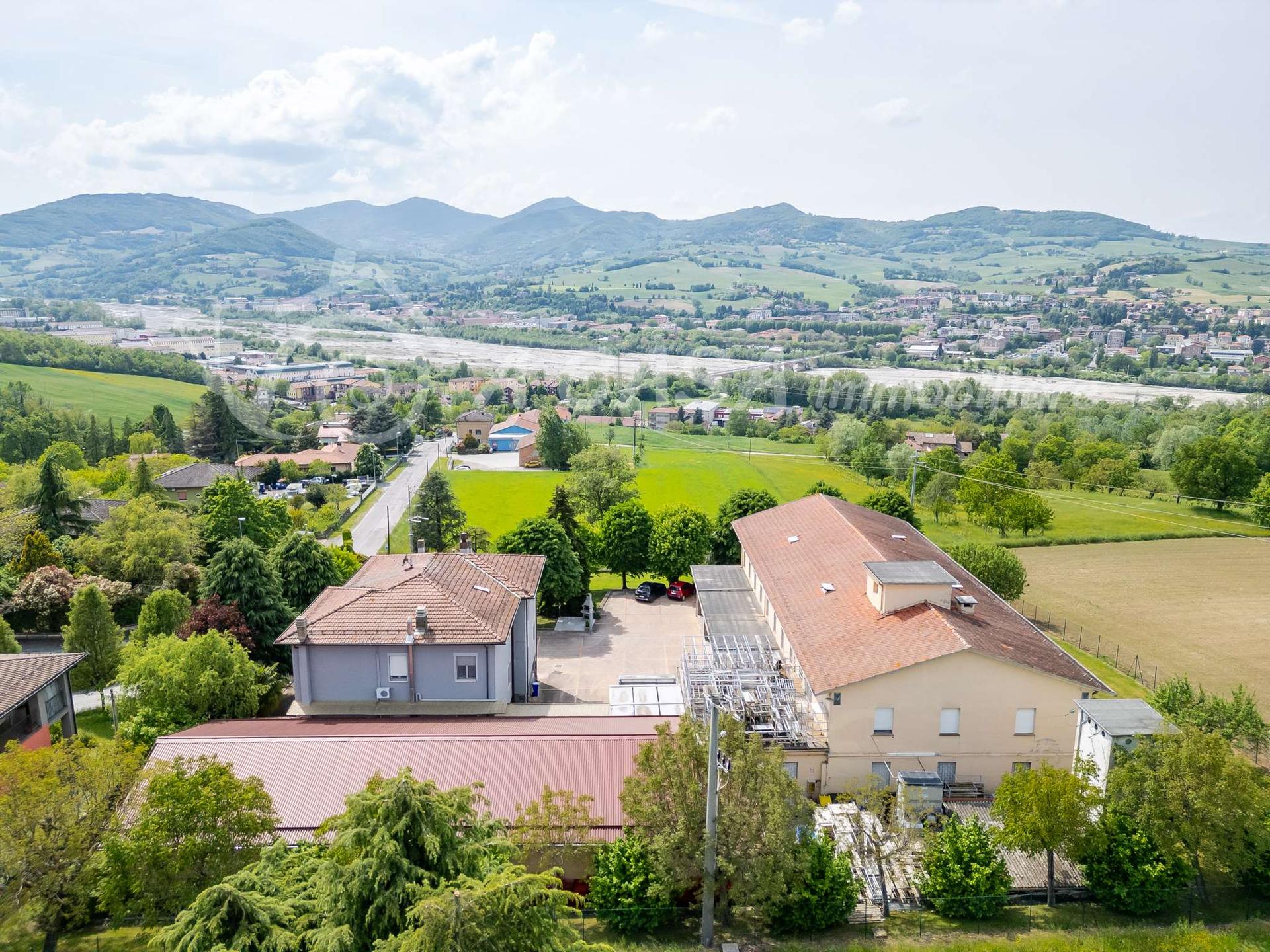 Villa unifamiliare in Strada Provinciale di Mulazzano, Lesignano de' Bagni