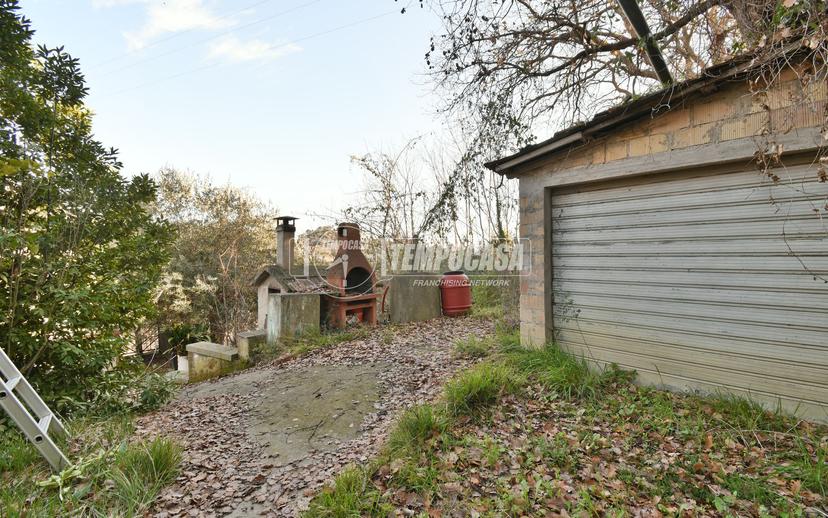 Quadrilocale in Strada Frazione Fonte di Campo 30, Ascoli Piceno — foto 3 di 5