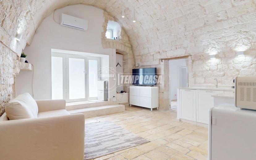 Casa indipendente in Via Secchiai, Casamassima