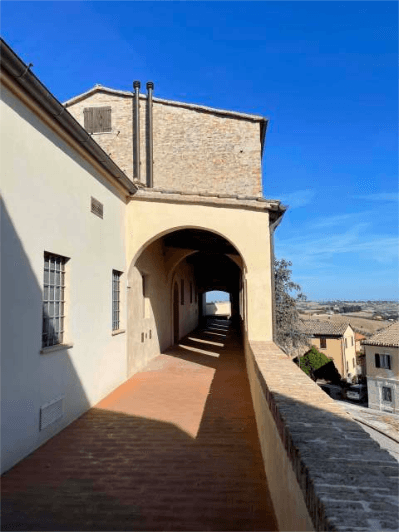 Casa indipendente in Piazza Barcaroli 19, Morro d'Alba