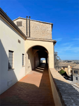 Casa indipendente in Piazza Barcaroli 19, Morro d'Alba