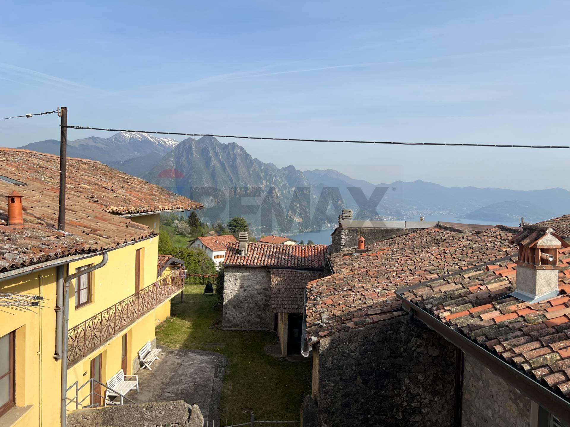 Appartamento in Via Garibaldi 18, Solto Collina