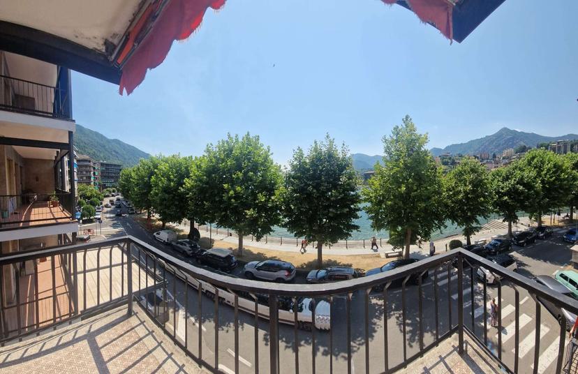 Trilocale in Lungolago Buozzi 3, Omegna — foto 4 di 5
