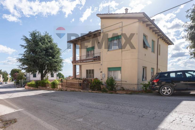 Casa indipendente in Via Bovio 74, Cupramontana — foto 2 di 5