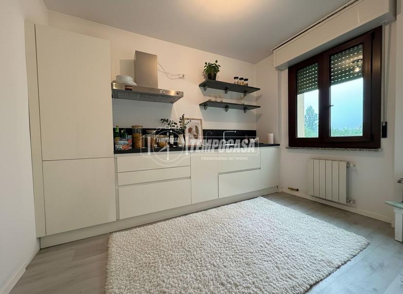 Trilocale in Via De Chirico 4, Monza — foto 3 di 5