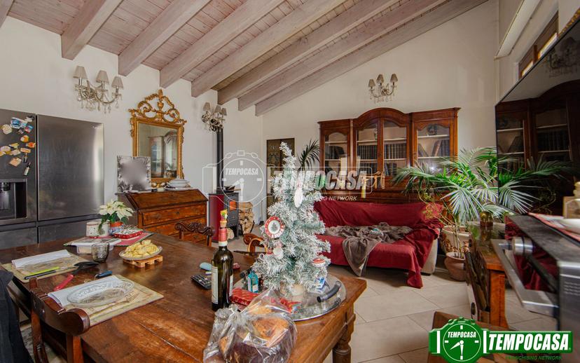 Casa indipendente in Via Cascina Mensi, Albuzzano