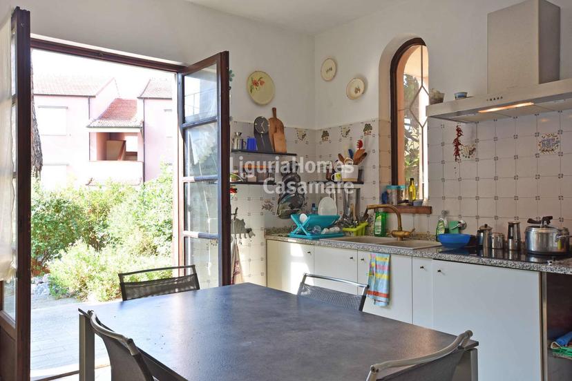 Villa in Via Ortigara, Loano — foto 4 di 5