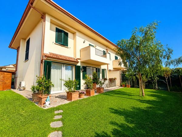 Villa bifamiliare in Via Giovanni Falcone, Grosseto — foto 3 di 5